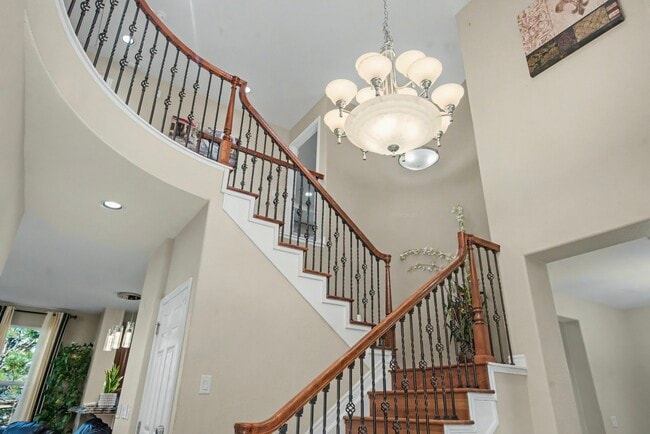 Building Photo - 4953 Huntwick Pl