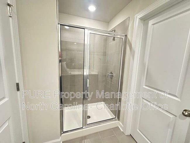 Building Photo - 1764 Braemar Vlg Dr