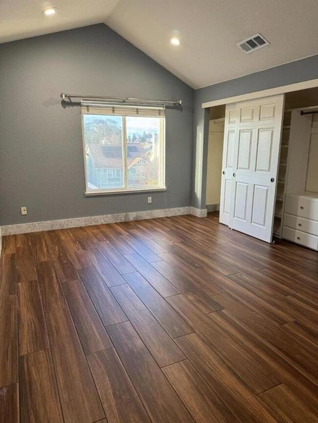 Building Photo - Elegant and Luxurious Rental Home in Hercules