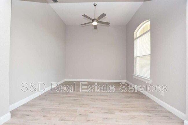 Building Photo - 3544 Lakeside Heritage Dr