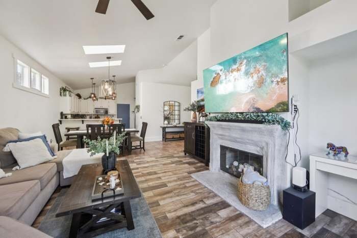 Building Photo - 2483 Cherry Hills Dr