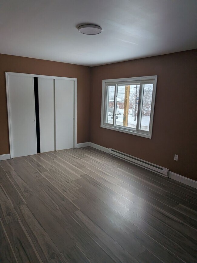 Building Photo - 1520-1524 Sanderson