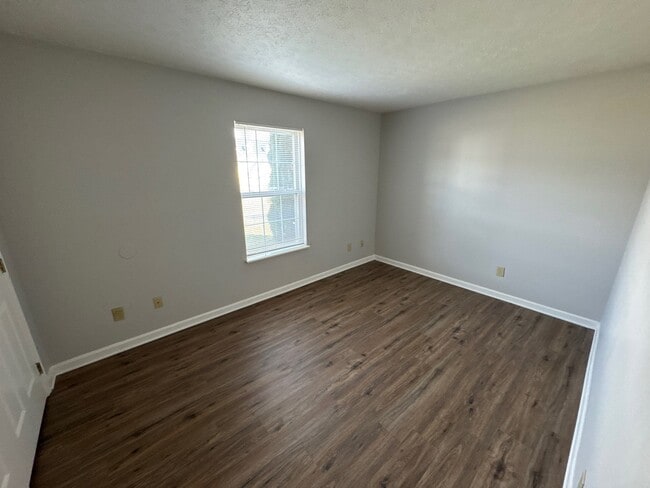 Building Photo - 4101 Blue Lick Ct