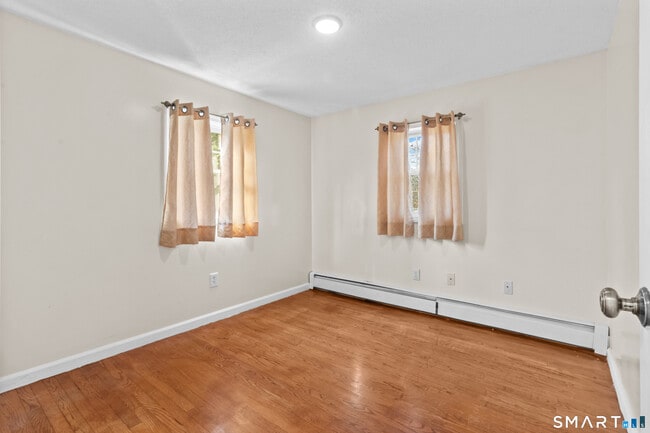 Building Photo - 92 Hilldale Rd