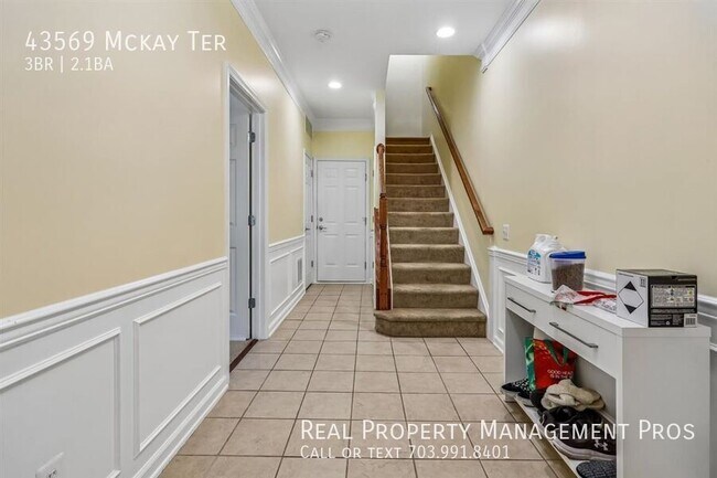 Building Photo - 43569 McKay Terrace