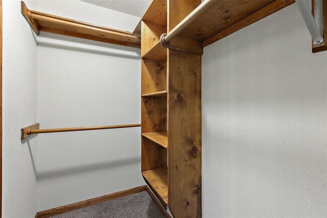 Building Photo - 124 Poplar Dr