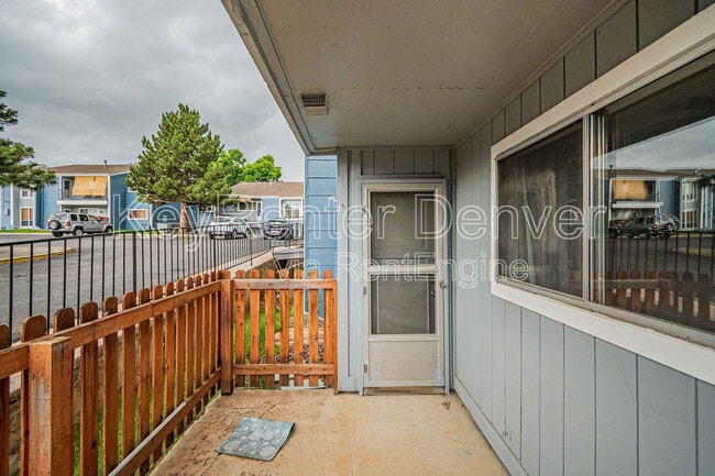 Building Photo - 7185 S Gaylord St