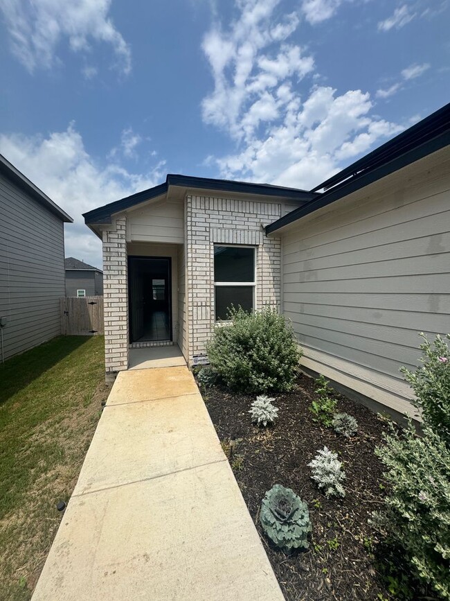 Building Photo - A Miust See! New & Modern - 1 Story - 3/2 ...