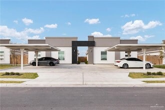 Building Photo - 3404 Ventura Ave