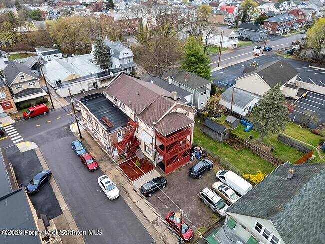 Building Photo - 1210 S Main St