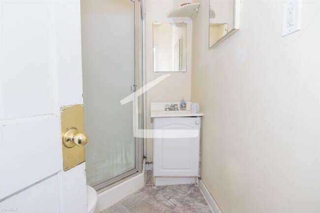 Building Photo - 6 br, 3 bath House - 28 Wadsworth St