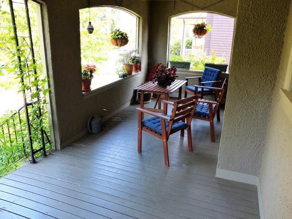 Building Photo - 90 Orchard St