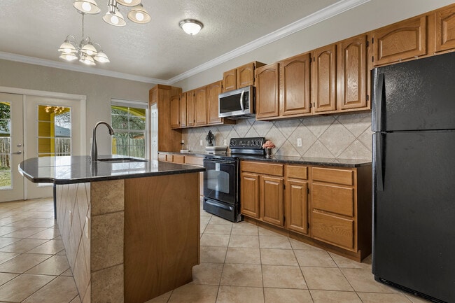 Building Photo - 7603 Glen Vista Dr