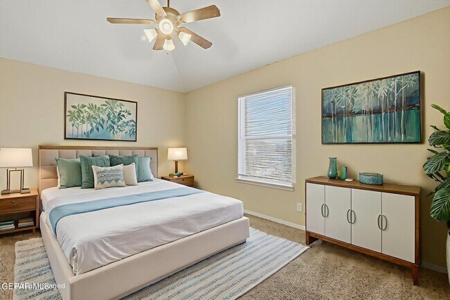 Building Photo - 10910 Acoma St