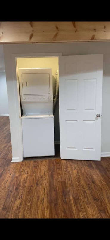 Building Photo - 1524 Santander Dr