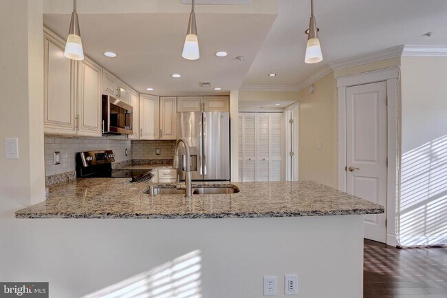 Building Photo - 1st Floor Bowie Condo