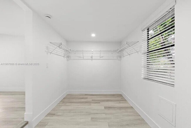 Building Photo - 8501 NW 31st Ave