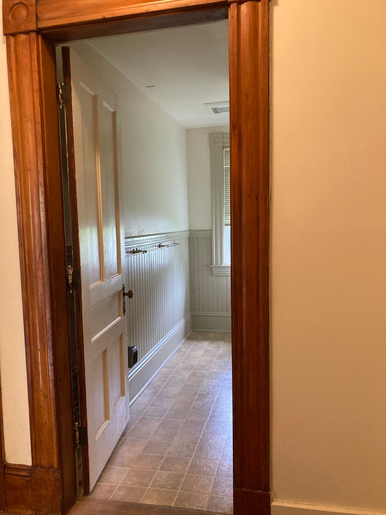 Bathroom - 16 Sibley Ave