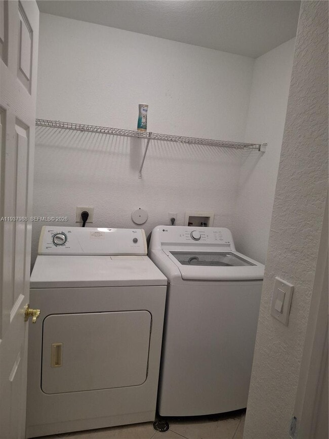 Building Photo - 8372 SW 25th Ct