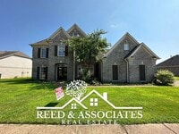 Building Photo - 4 Bedrooms in Southaven!