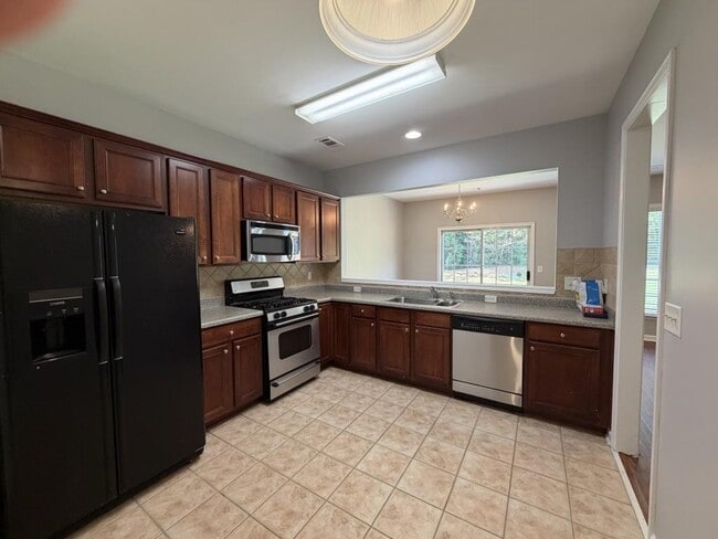 Building Photo - 13230 Marrywood Dr