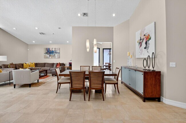 Building Photo - 5850 NW 21st Ave