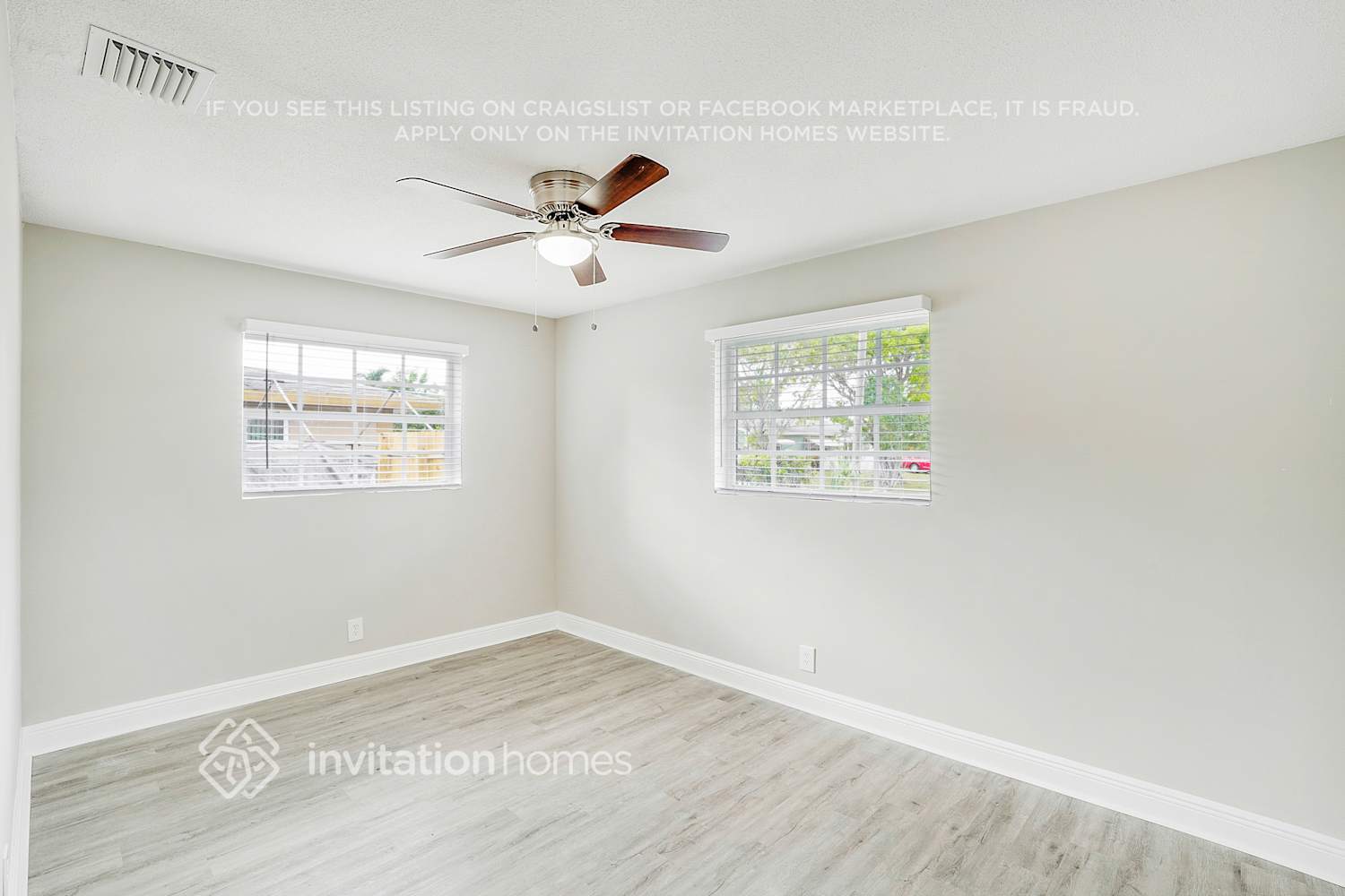 Building Photo - 1331 SW 21st Ave