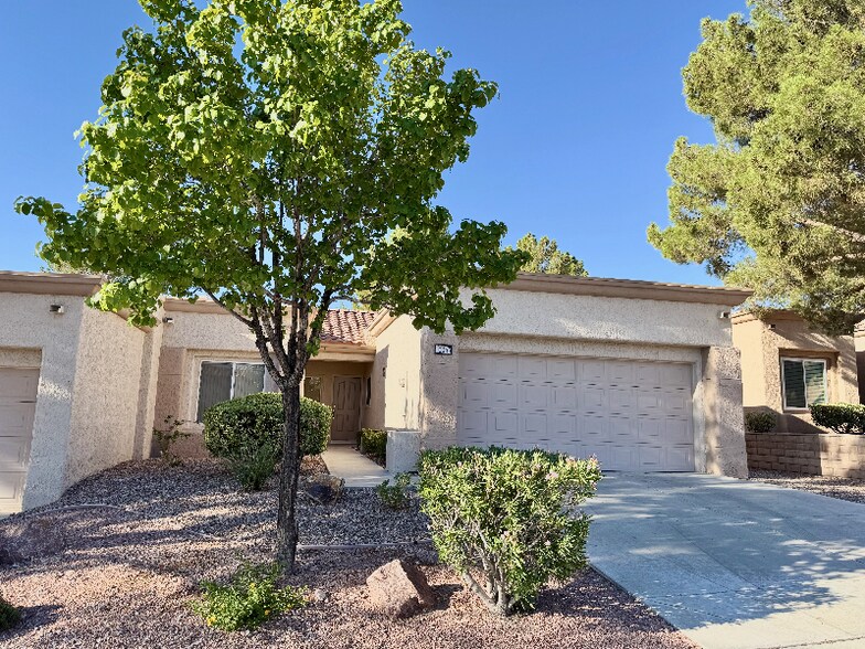 Primary Photo - 10065 Hemet Dr