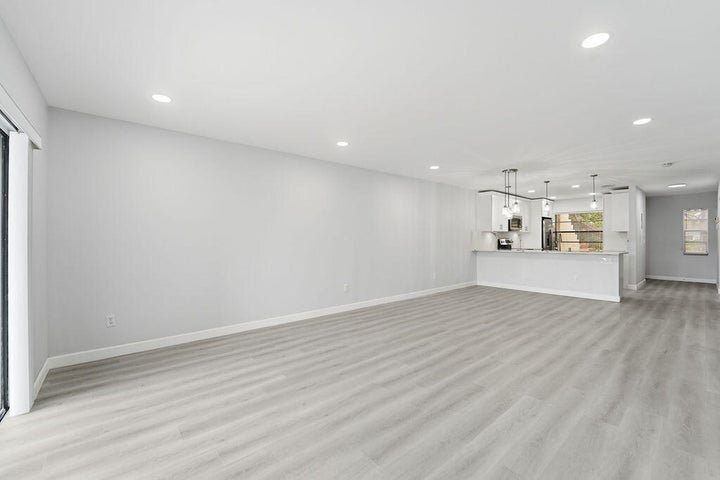 Building Photo - 21839 Arriba 10g