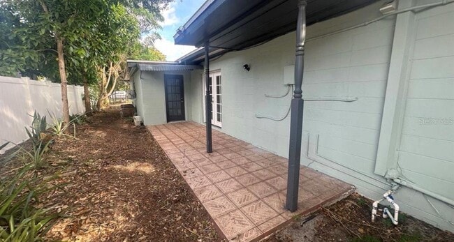 Building Photo - 974 Jamajo Blvd