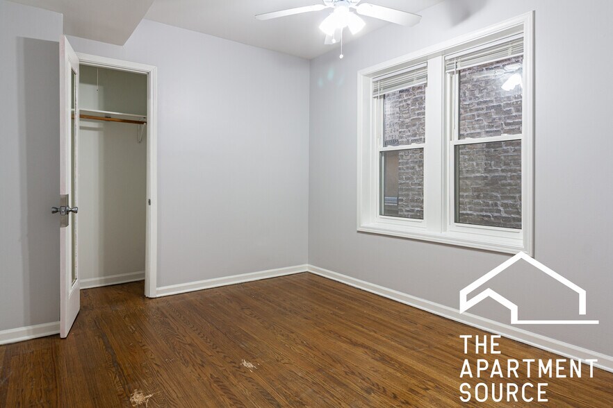 Building Photo - 3708 N Sheffield Ave