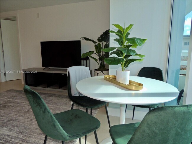 Building Photo - 1170 101st St