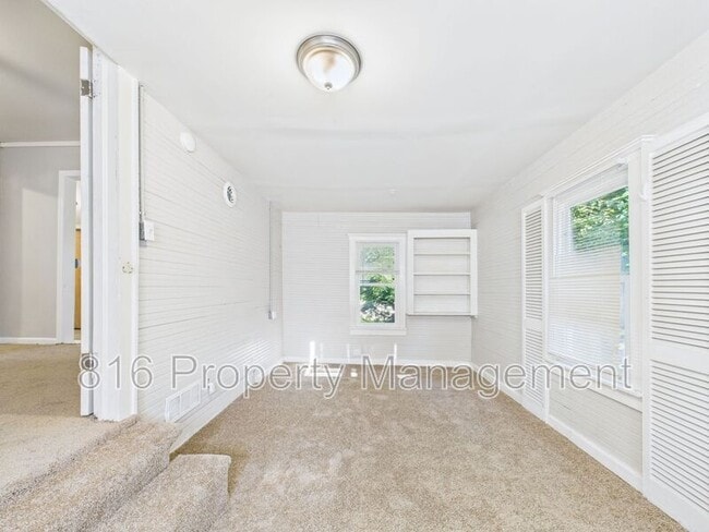 Building Photo - 7403 Montgall Ave