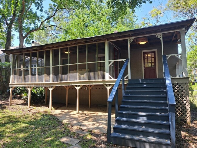 Building Photo - 3243 Wellington Rd