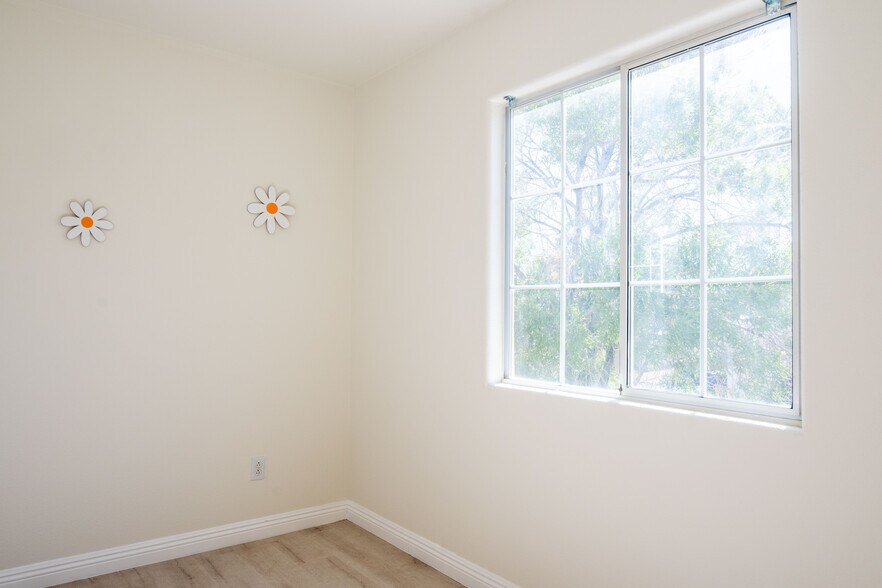 Building Photo - 7924 Horn Tail Ct