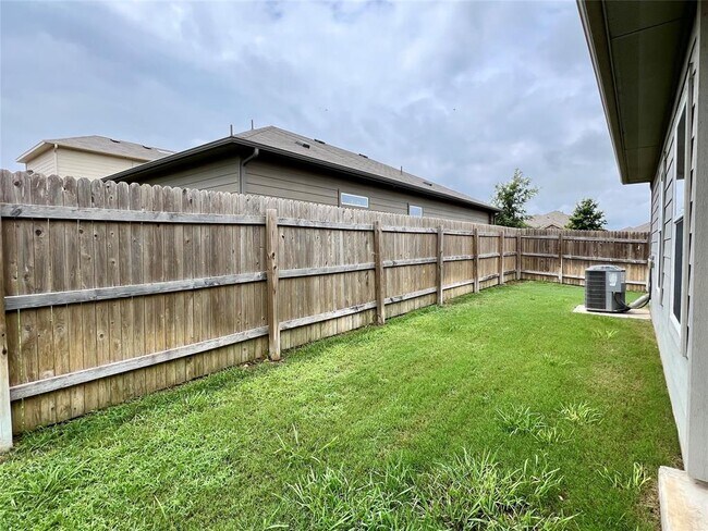 Building Photo - 104 Lassy Cove