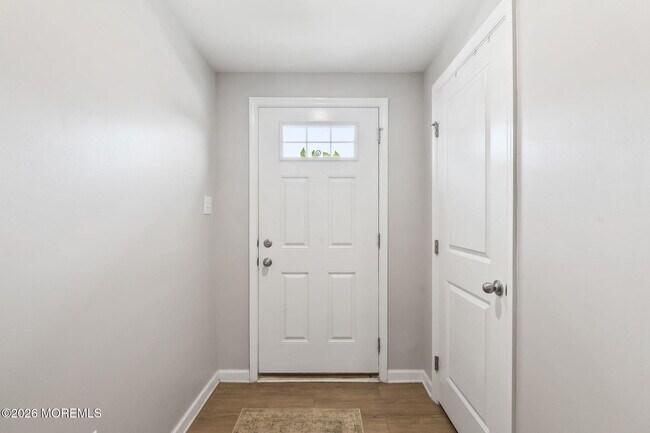 Building Photo - 205 Cyprus Ct