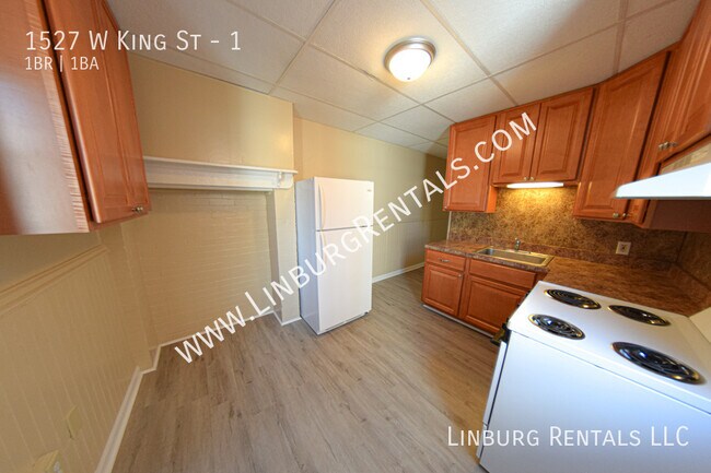 Building Photo - 1527 W King St
