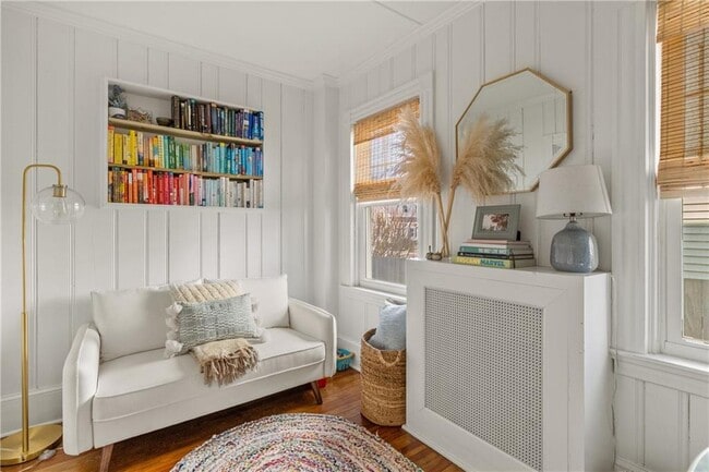 Building Photo - 35 Hall Ave