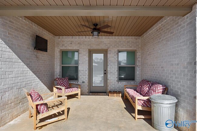 Building Photo - 21858 Shearwater Dr