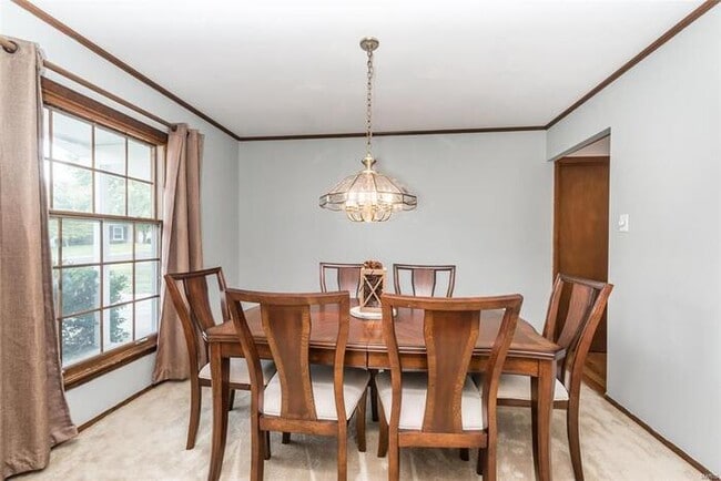 Building Photo - Fantastic 3bd/3ba home! Coming soon!
