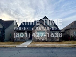 Building Photo - Lovely Home For Rent In Highland, UT (Fully Furnished)