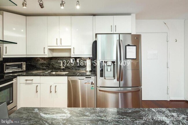 Building Photo - 1325 18th St NW