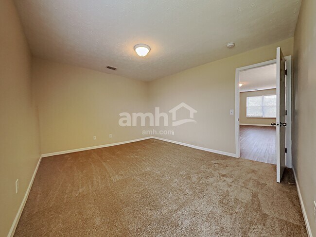 Building Photo - 316 Stewart Springs Dr