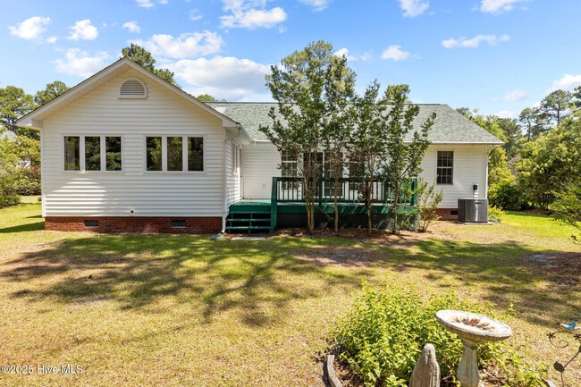 Building Photo - 2039 Royal Pines Dr