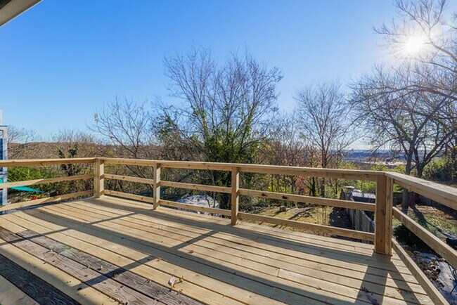 Building Photo - Great Apartment in Church Hill for Rent!