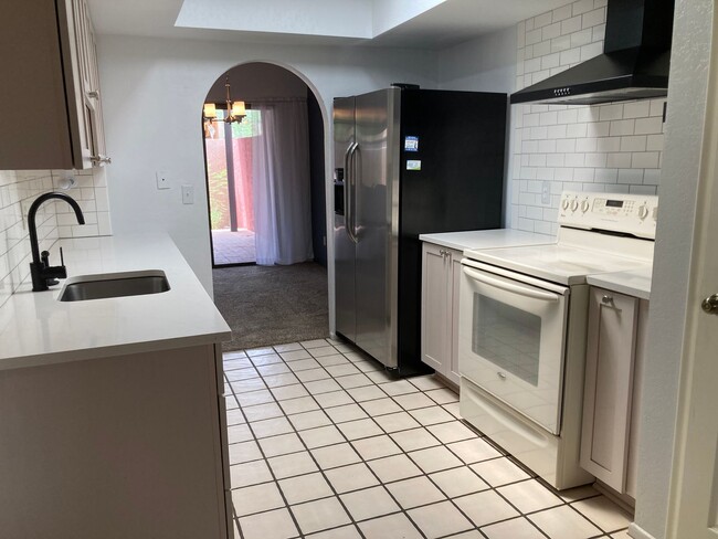 Primary Photo - Northwest Townhouse