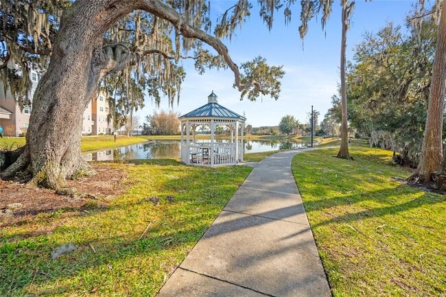 Building Photo - 6435 Manhattan Village Ave