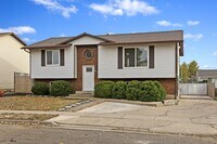 Building Photo - 437 W 2400 S