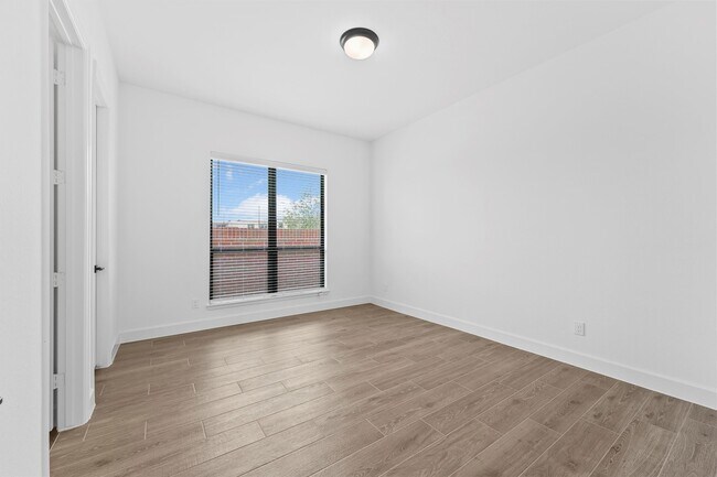 Building Photo - 1539 Spring Pl Dr